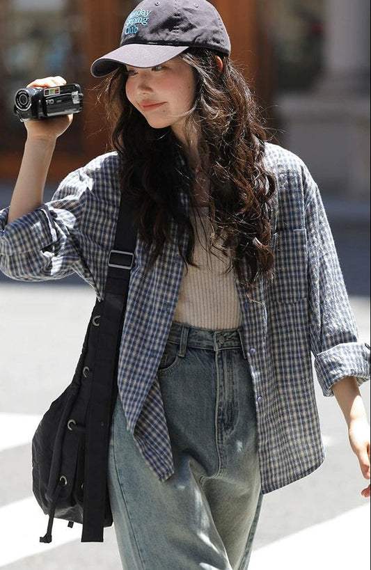 シックなチェックシャツブラウス