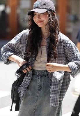 シックなチェックシャツブラウス