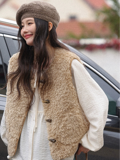 オーバーサイズバックルベスト