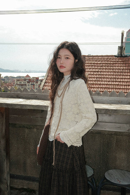 シックな中空かぎ針編み長袖トップ