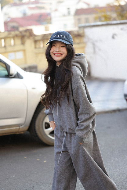 シック・フーディー・セット・ウィズ・スラックス