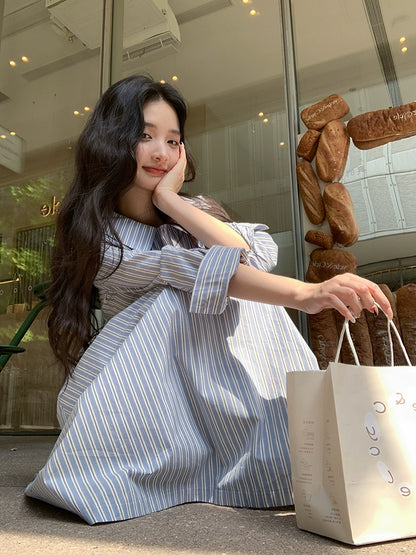 青いストライプミディワンピース