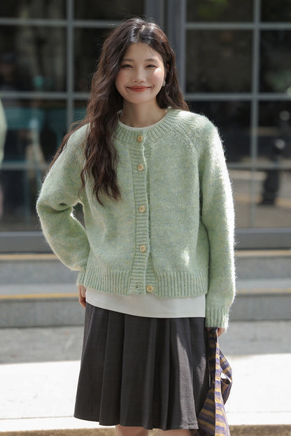 グリーンニットカーディガン