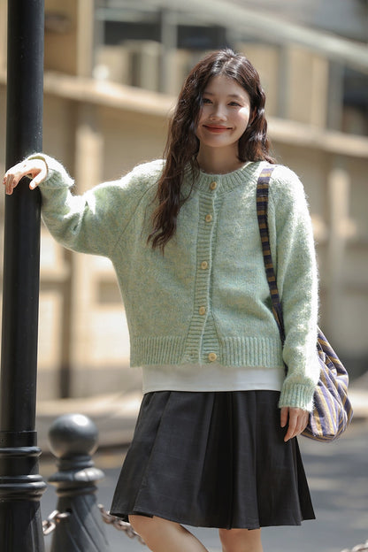 グリーンニットカーディガン