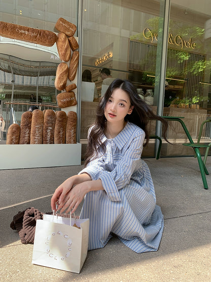 青いストライプミディワンピース