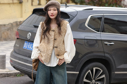 オーバーサイズバックルベスト