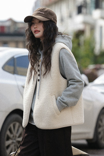 レイヤードウールベスト