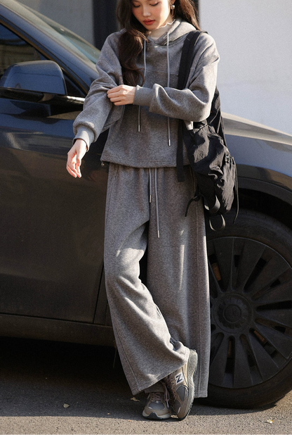 シック・フーディー・セット・ウィズ・スラックス