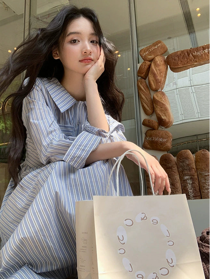 青いストライプミディワンピース