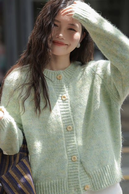 グリーンニットカーディガン