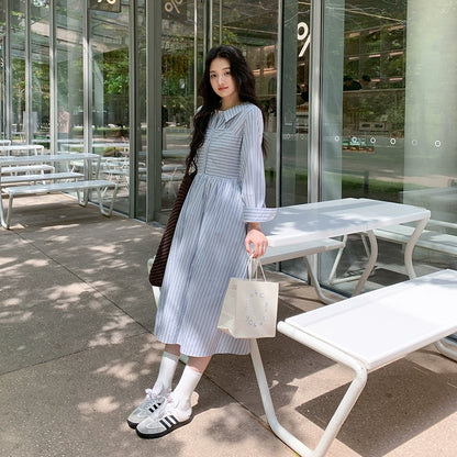 青いストライプミディワンピース