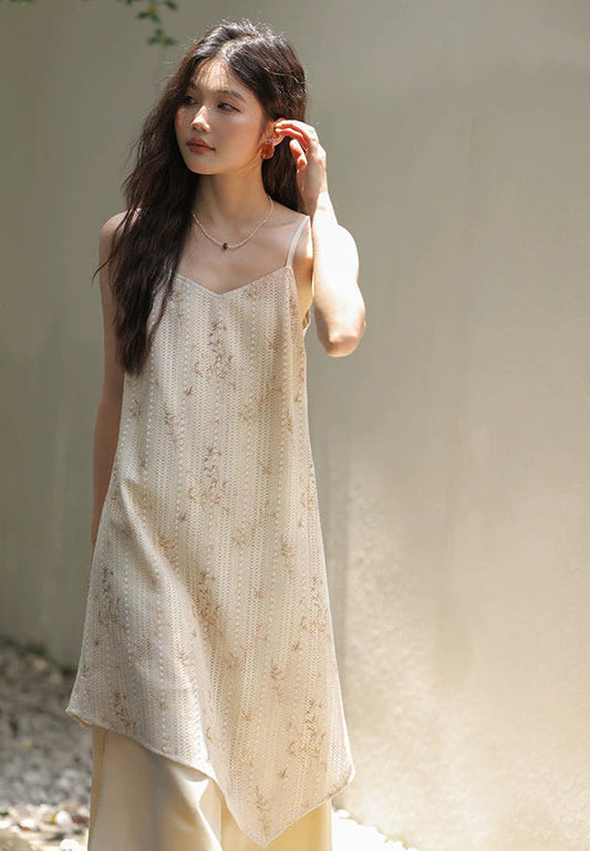 フローラルハルタードレス