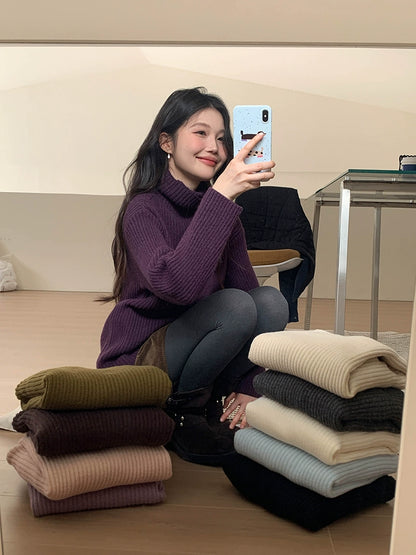 ストライプハイネックセーター