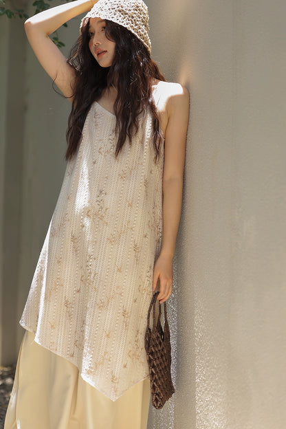 フローラルハルタードレス