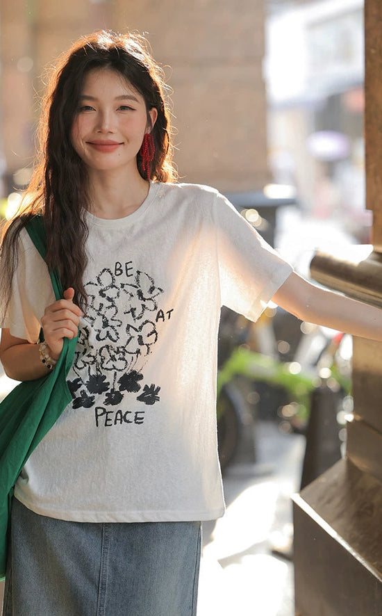 シックホワイトサマーTシャツ