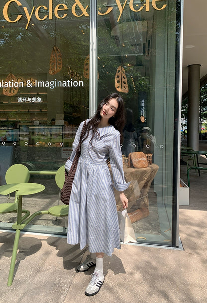 青いストライプミディワンピース