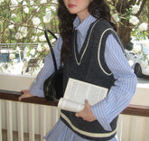 Stylish V-neck knitted vest jacket